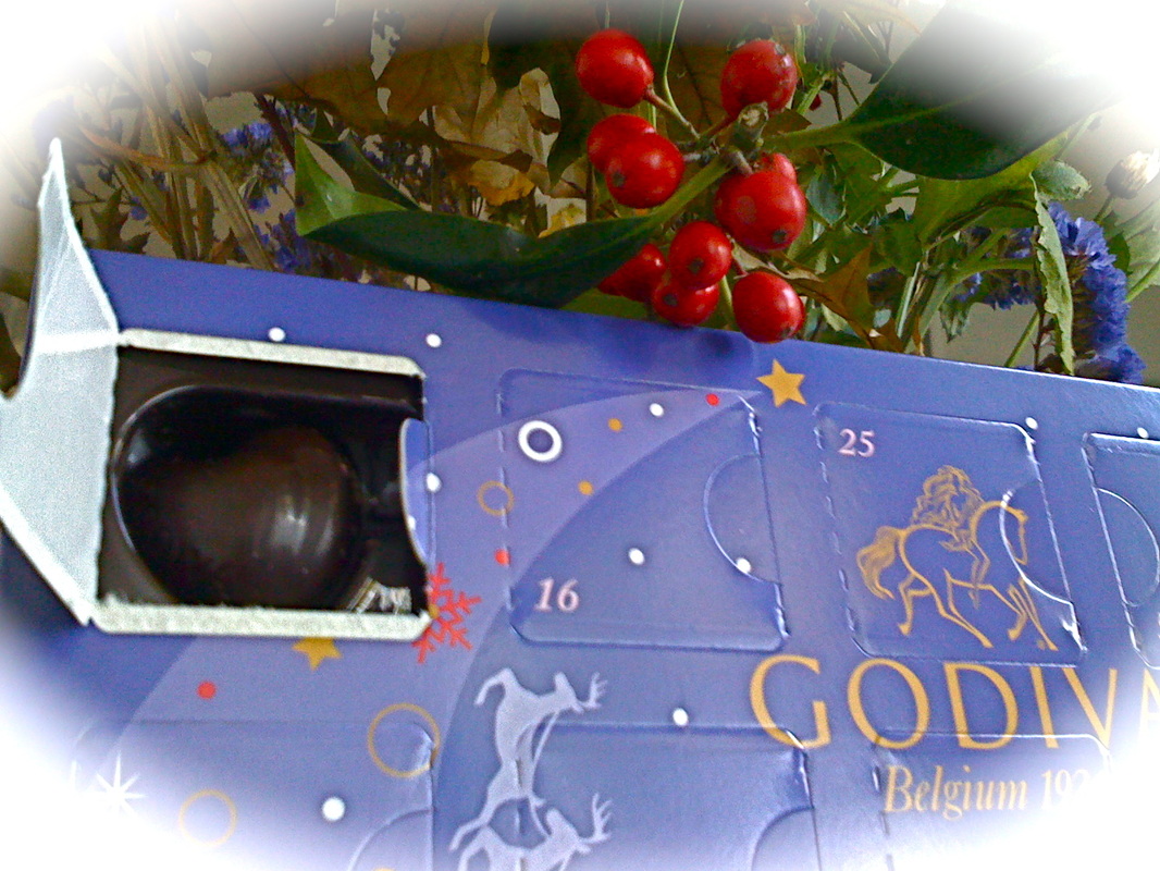GODIVA Christmas Advent Calendar ChocolaBLOG